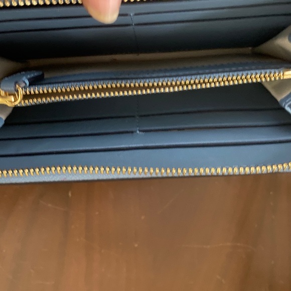 Ralph Lauren Baby Blue  color women’s wallet; gold tone  zip- around closure. - Picture 3 of 4